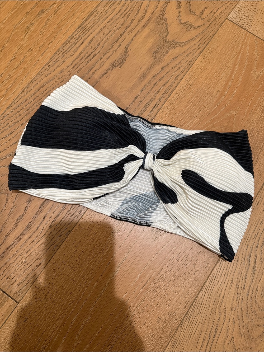Black & White Abstract Strapless Bandeau Top — Size S